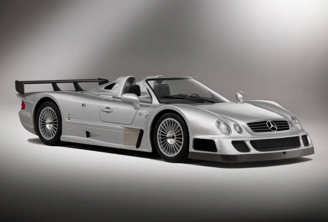"Chim ưng" Mercedes CLK GTR Roadster 622 mã lực