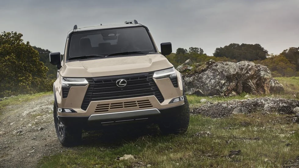 'Mãnh tướng' SUV Lexus GX 2024 hạng sang tái xuất với trái tim tăng áp kép