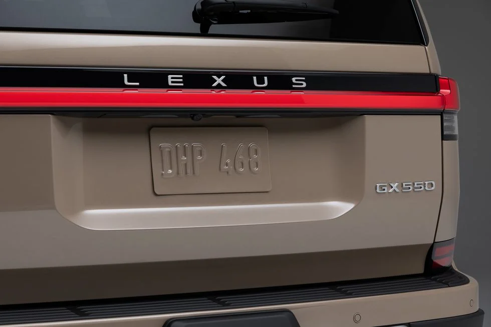 'Mãnh tướng' SUV Lexus GX 2024 hạng sang tái xuất với trái tim tăng áp kép