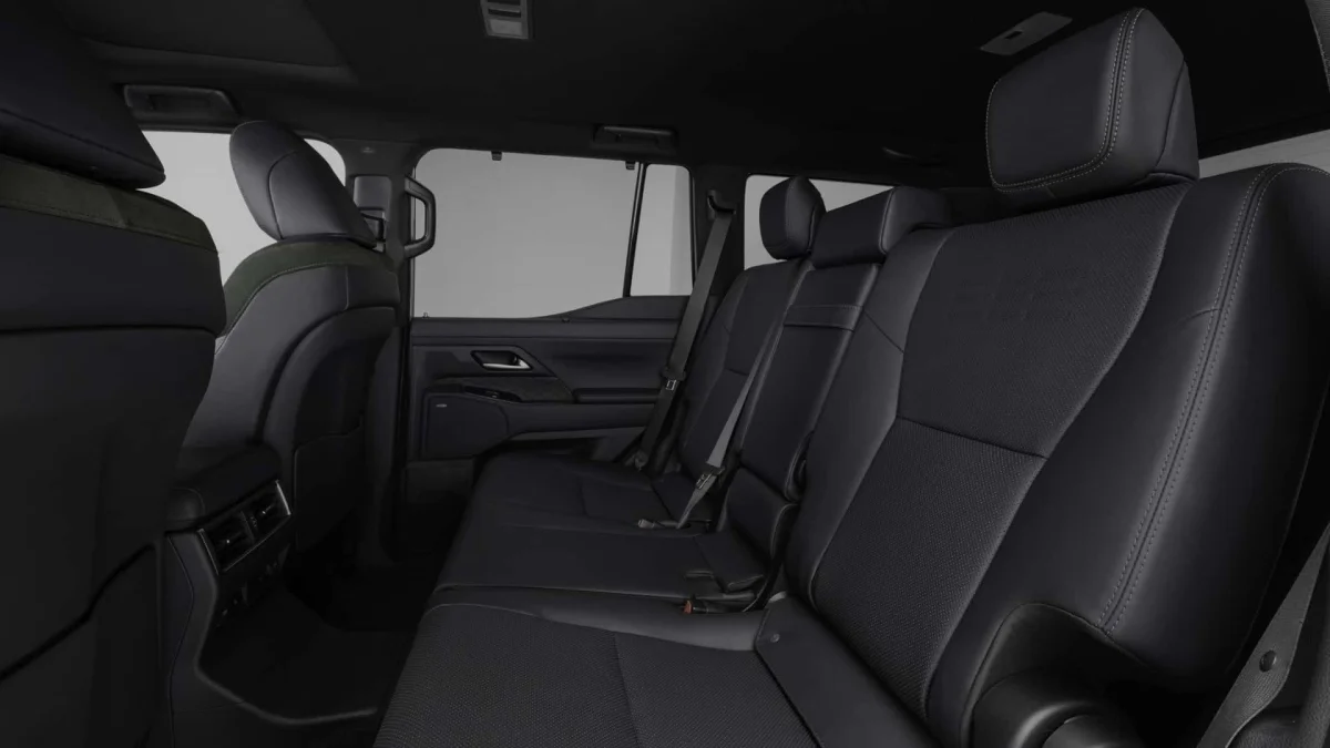 'Mãnh tướng' SUV Lexus GX 2024 hạng sang tái xuất với trái tim tăng áp kép