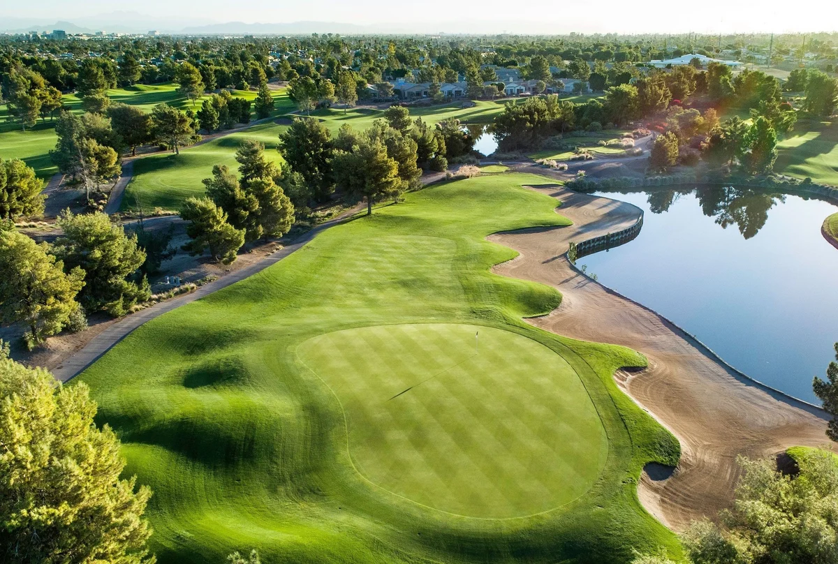 Sự khác biệt giữa “Golf Club” và “Country Club”