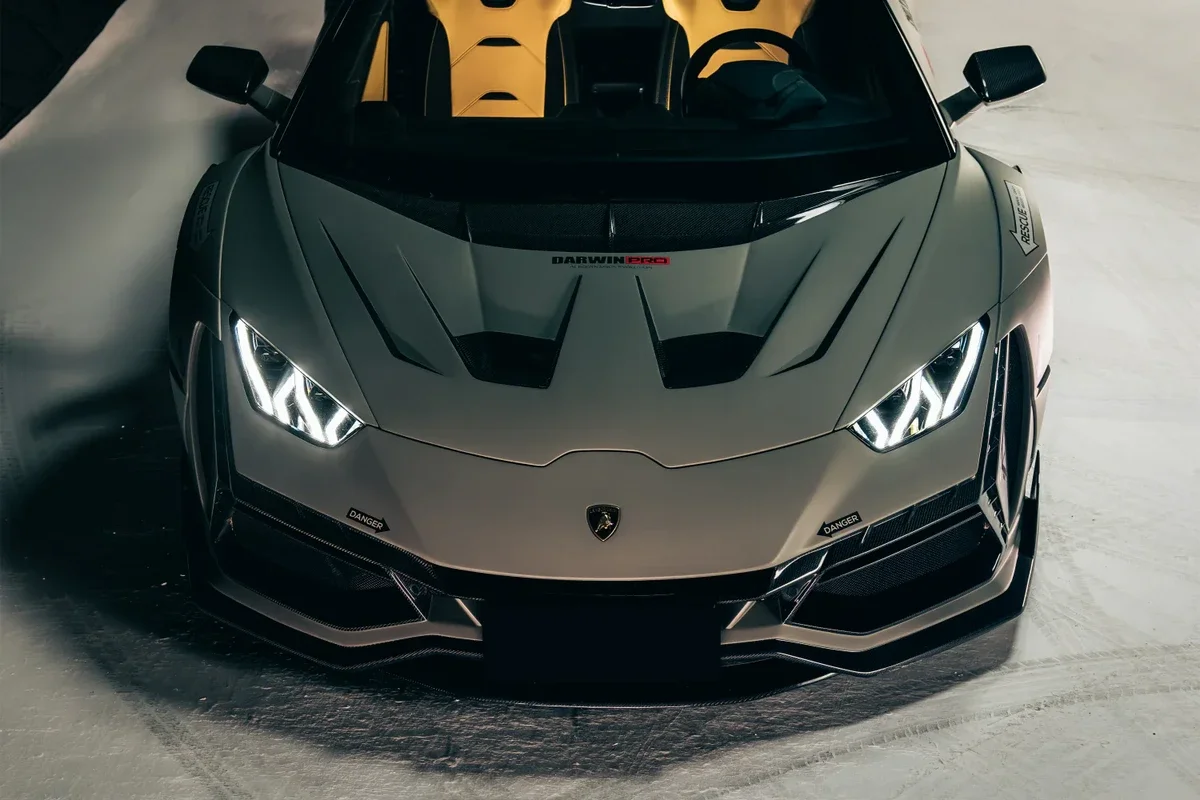 Siêu phẩm Lamborghini Huracan EVO với gói độ đặc biệt