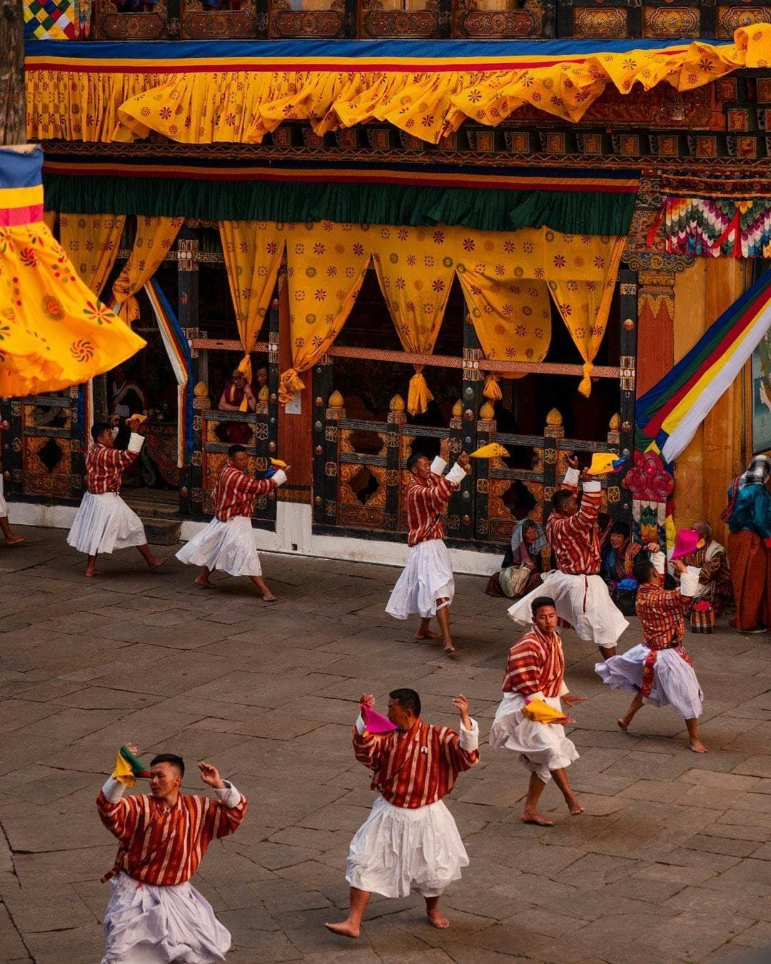Du lịch hạng sang