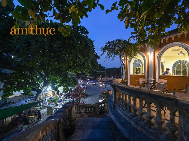 Quán cà phê đường tàu