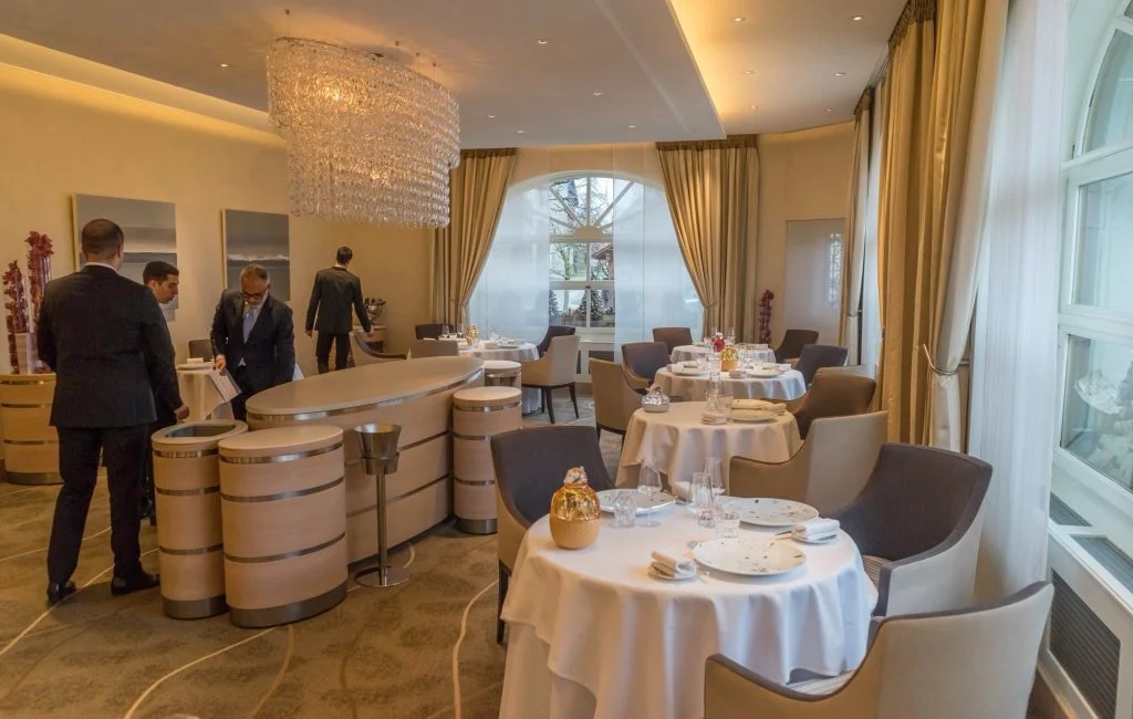 Tín đồ ẩm thực không thể bỏ qua những nhà hàng đạt 3 sao Michelin tại Thụy Sĩ