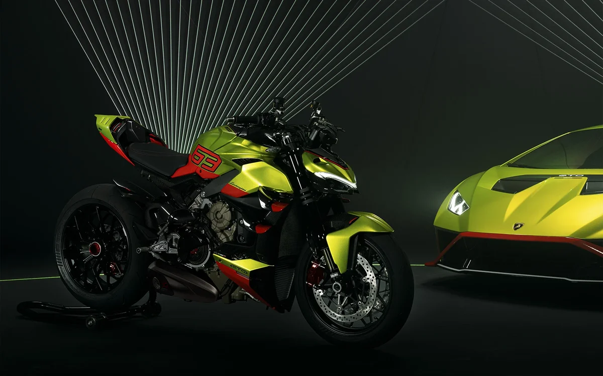 Ducati Streetfighter V4 Lamborghini - mô tô giá hơn 2 tỉ đồng về tay ba khách hàng Việt Nam