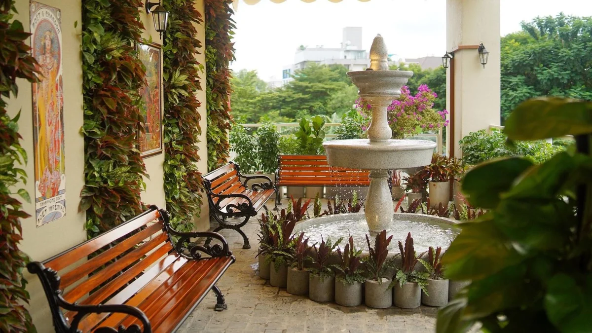 Đến La Fontaine French Bistrot, học lễ nghi bàn tiệc qua văn hóa ẩm thực Pháp
