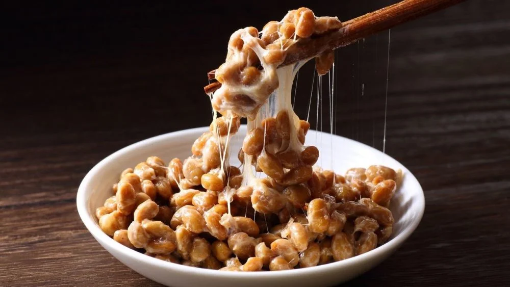 Natto, món ăn sáng và ăn xế giàu dinh dưỡng từ Nhật Bản