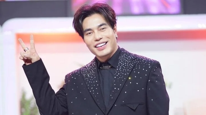 Lê Dương Bảo Lâm bất ngờ tuyên bố đi xuất khẩu lao động, thực hư ra sao?