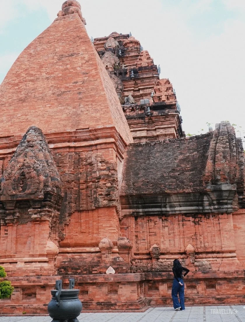 Nét Chăm rực rỡ giữa lòng phố thị Nha Trang