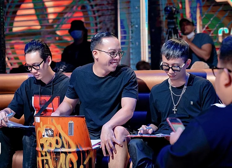 Anh Trai Vượt Ngàn Chông Gai khiêu chiến