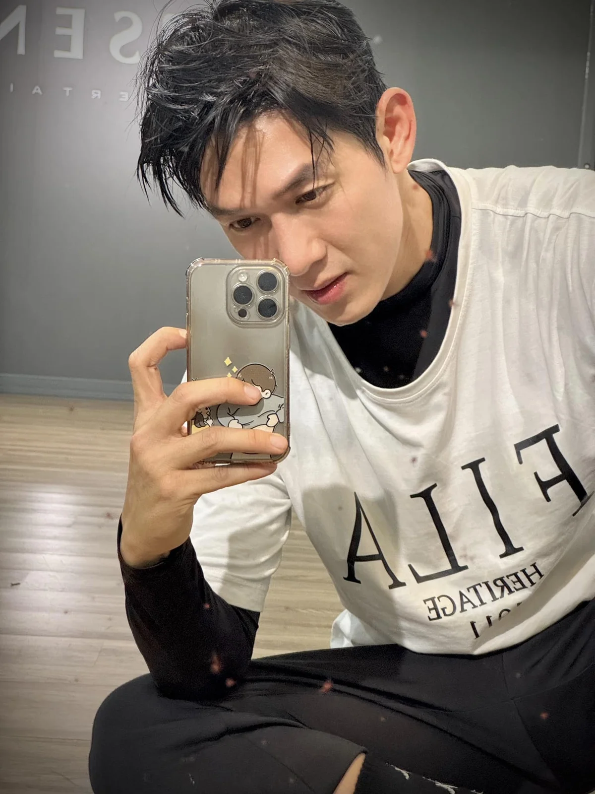Anh trai say hi