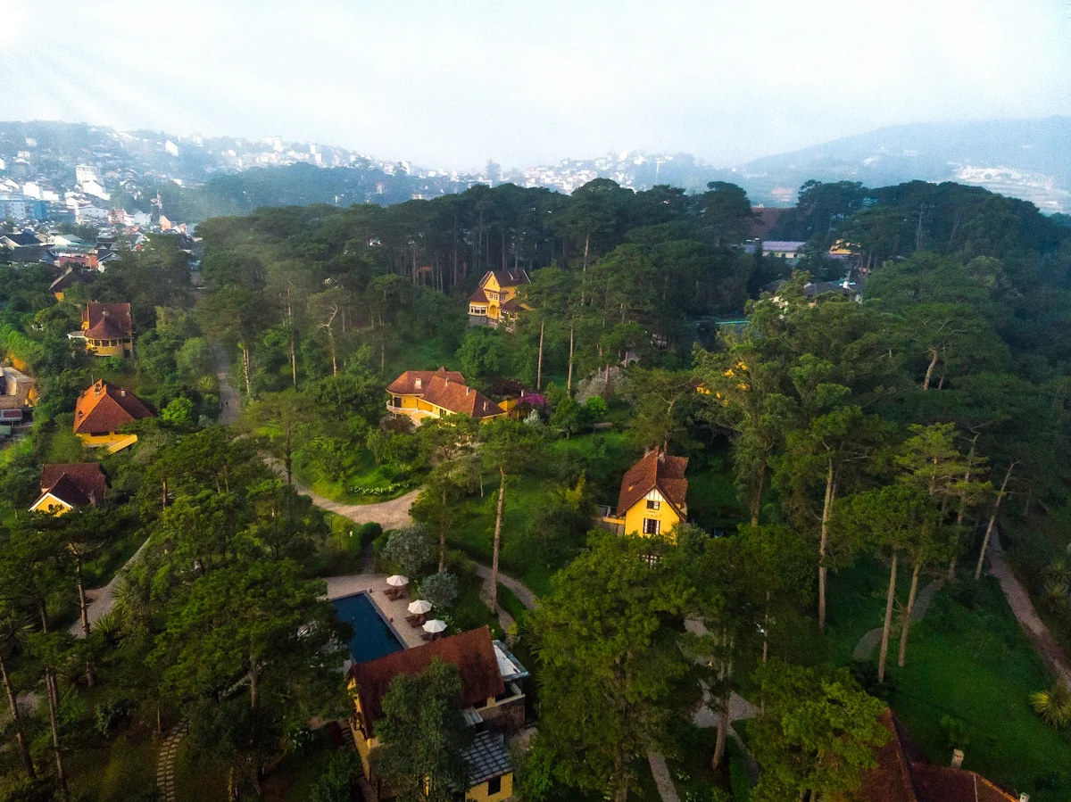 Ngôi làng kính tại Đà Lạt