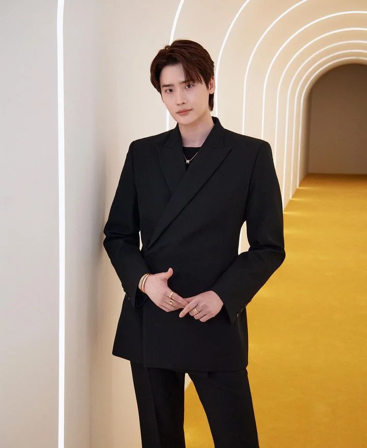 iU và Lee Jong Suk