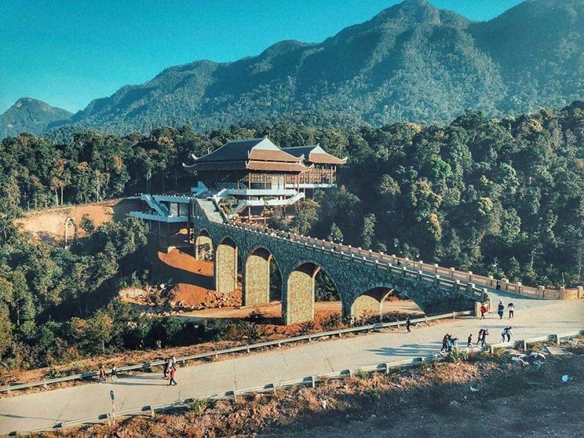 Du lịch Yên Tử 