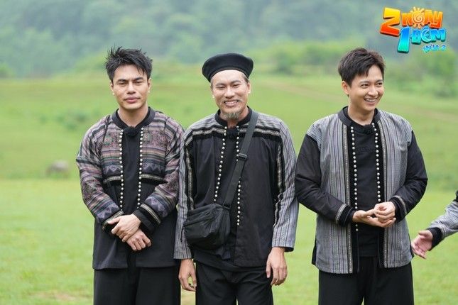 2 Ngày 1 Đêm: Kiều Minh Tuấn diện mạo kỳ quặc