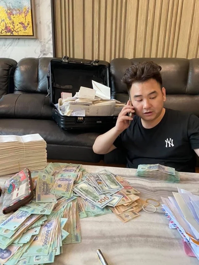 Trước khi vướng tin đồn Xoài Non chia tay, cả 2 đều có đám cưới xa hoa