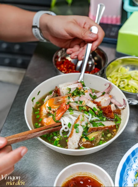Quán ăn sáng Sài Gòn
