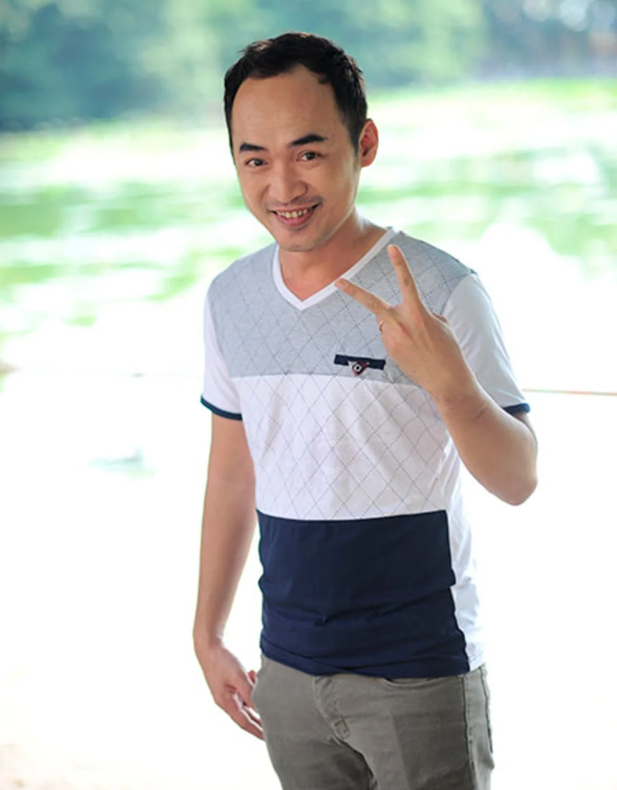 Loạt ảnh thời trẻ của dàn Anh Tài trong “Anh Trai Vượt Ngàn Chông Gai” khiến netizen bất ngờ