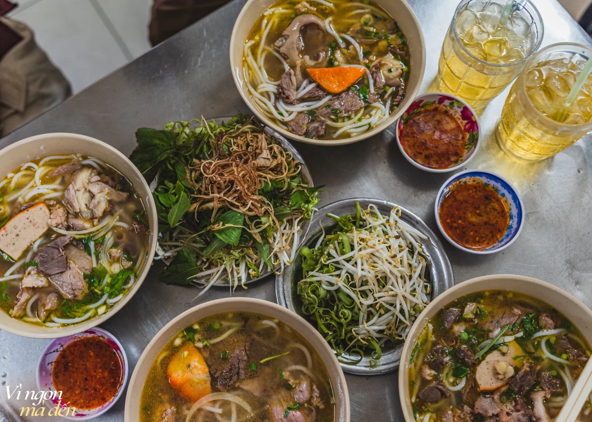Quán bún bò Sài Gòn