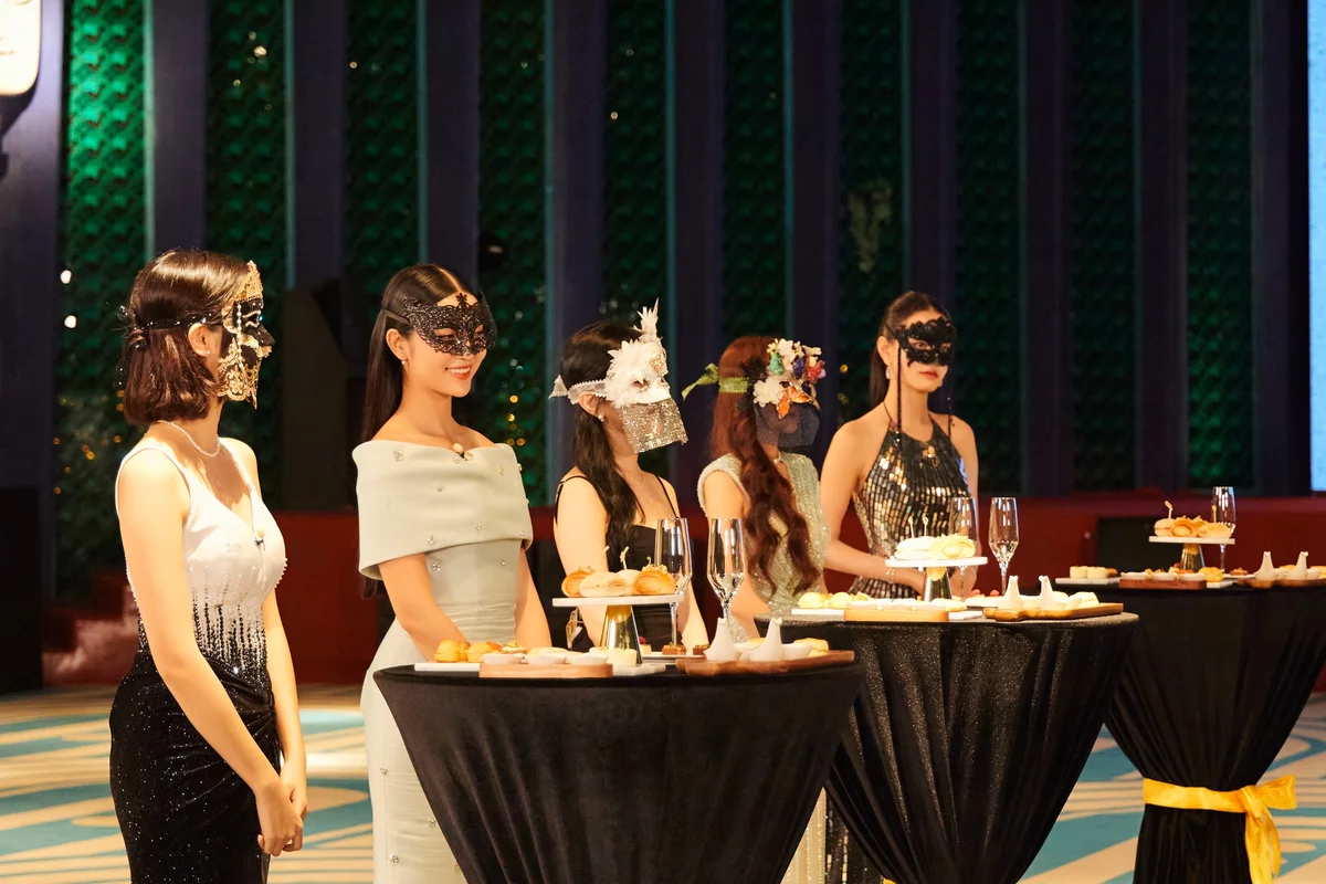 Show hẹn hò Đảo thiên đường