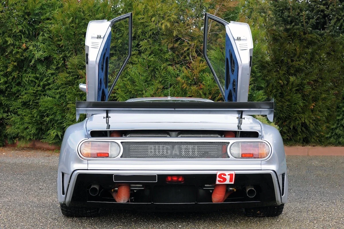 Siêu xe Bugatti EB110 Sport Competizione hơn 1,8 triệu USD tái xuất