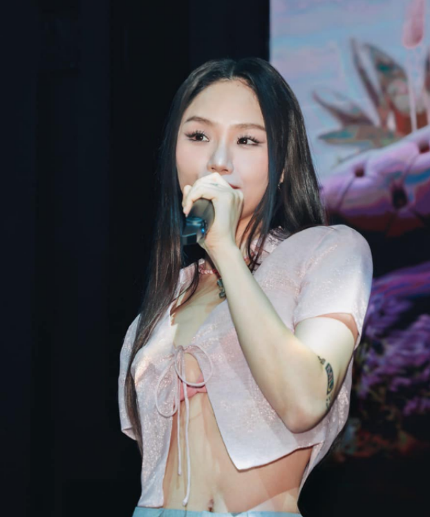 Miu Lê hẹn hò WEAN LE