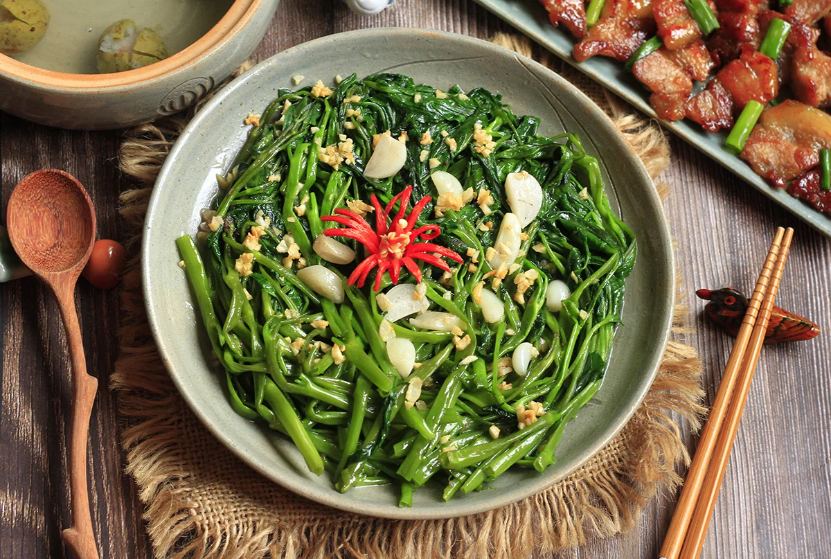 Rau muống xào tỏi