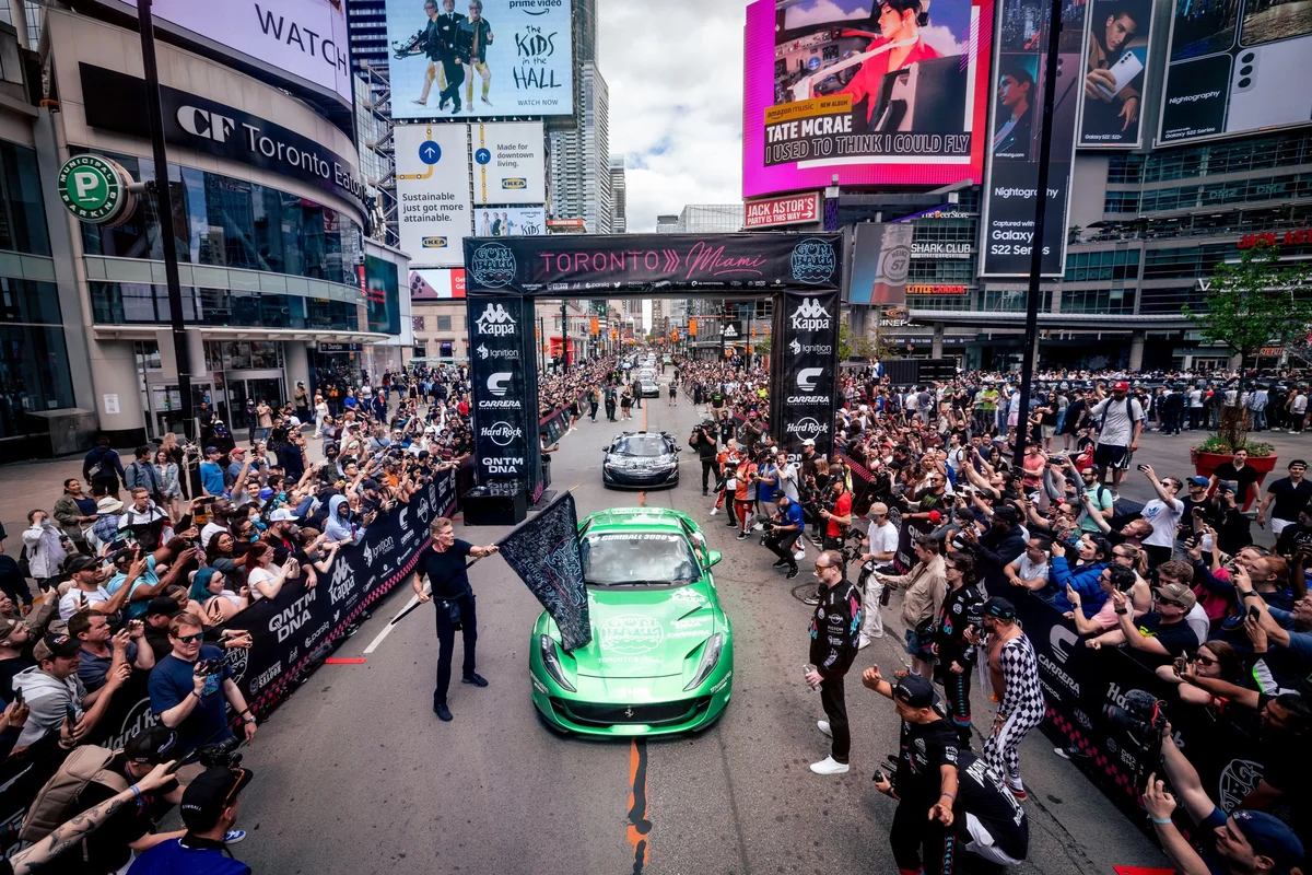 Gumball 3000 sẵn sàng tại TP.HCM với hàng trăm siêu xe