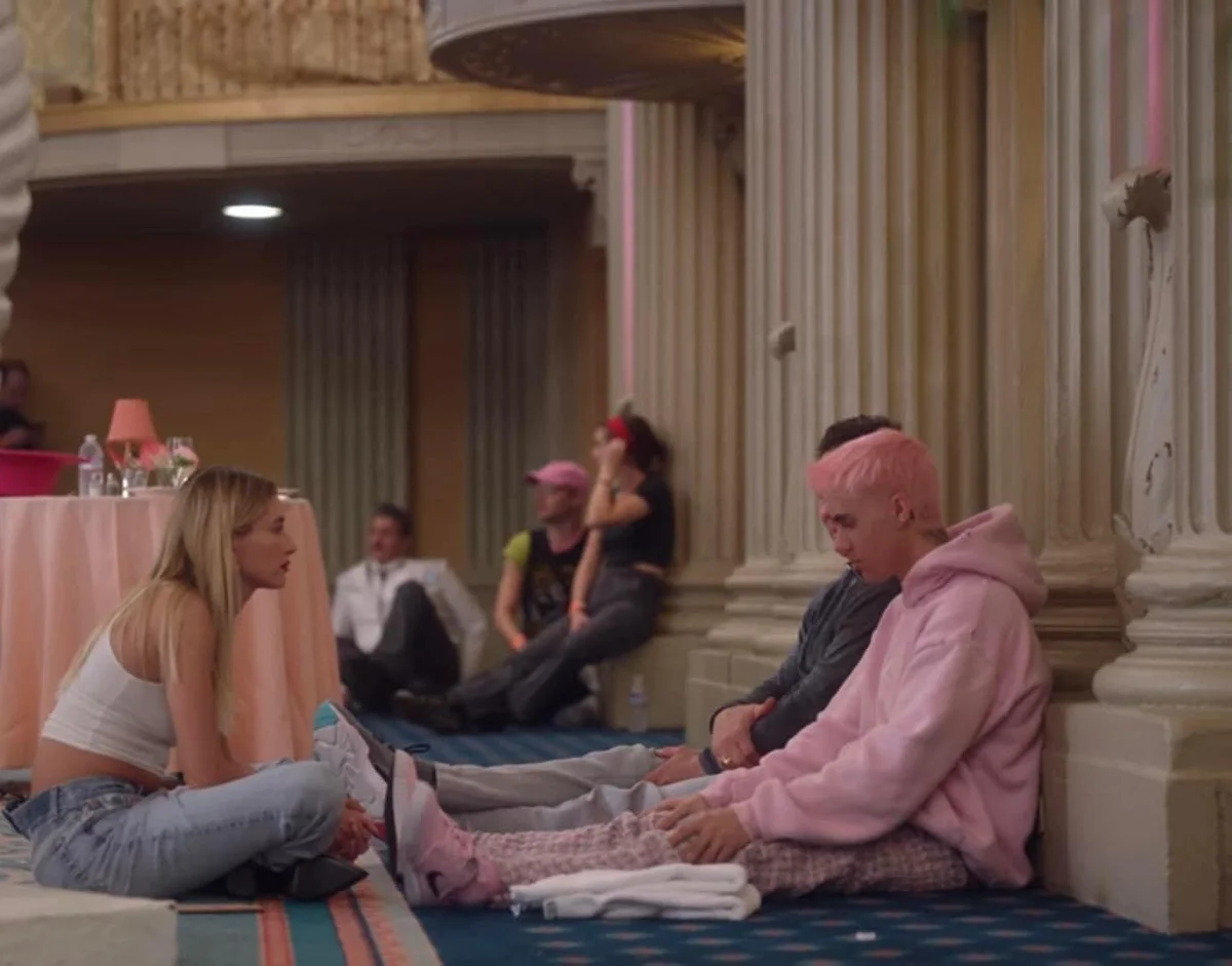 Hailey Bieber - cô vợ "chữa lành" cuộc đời Justin Bieber: Là tiểu thư gia thế "không vừa", chịu nhiều ấm ức vì yêu