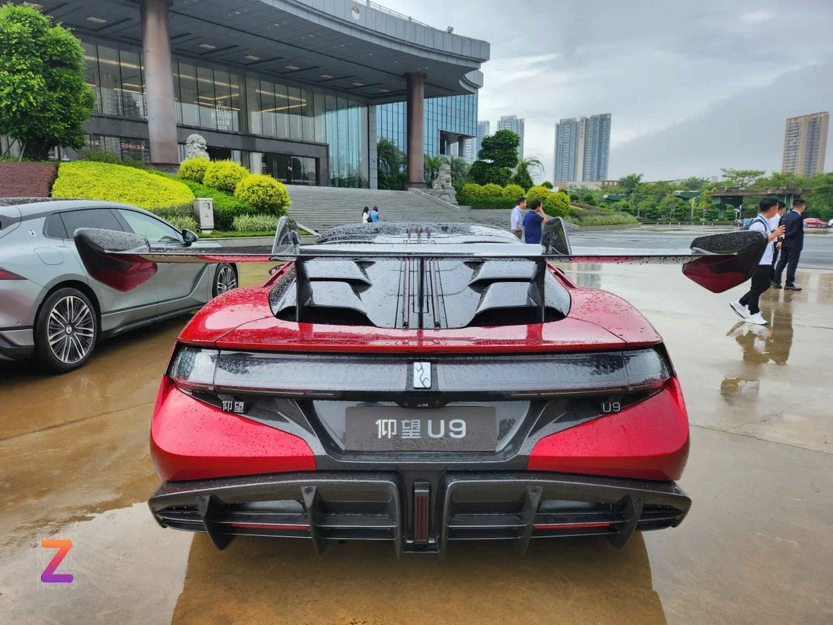 Siêu xe điện Yangwang U9 mới nhất