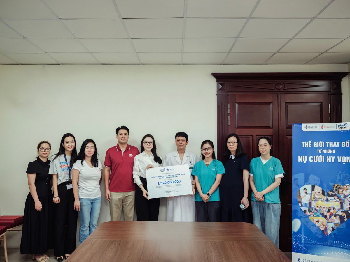 Gia đình ông Johnathan Hạnh Nguyễn tặng 1,52 tỷ đồng cho tổ chức Smile Train