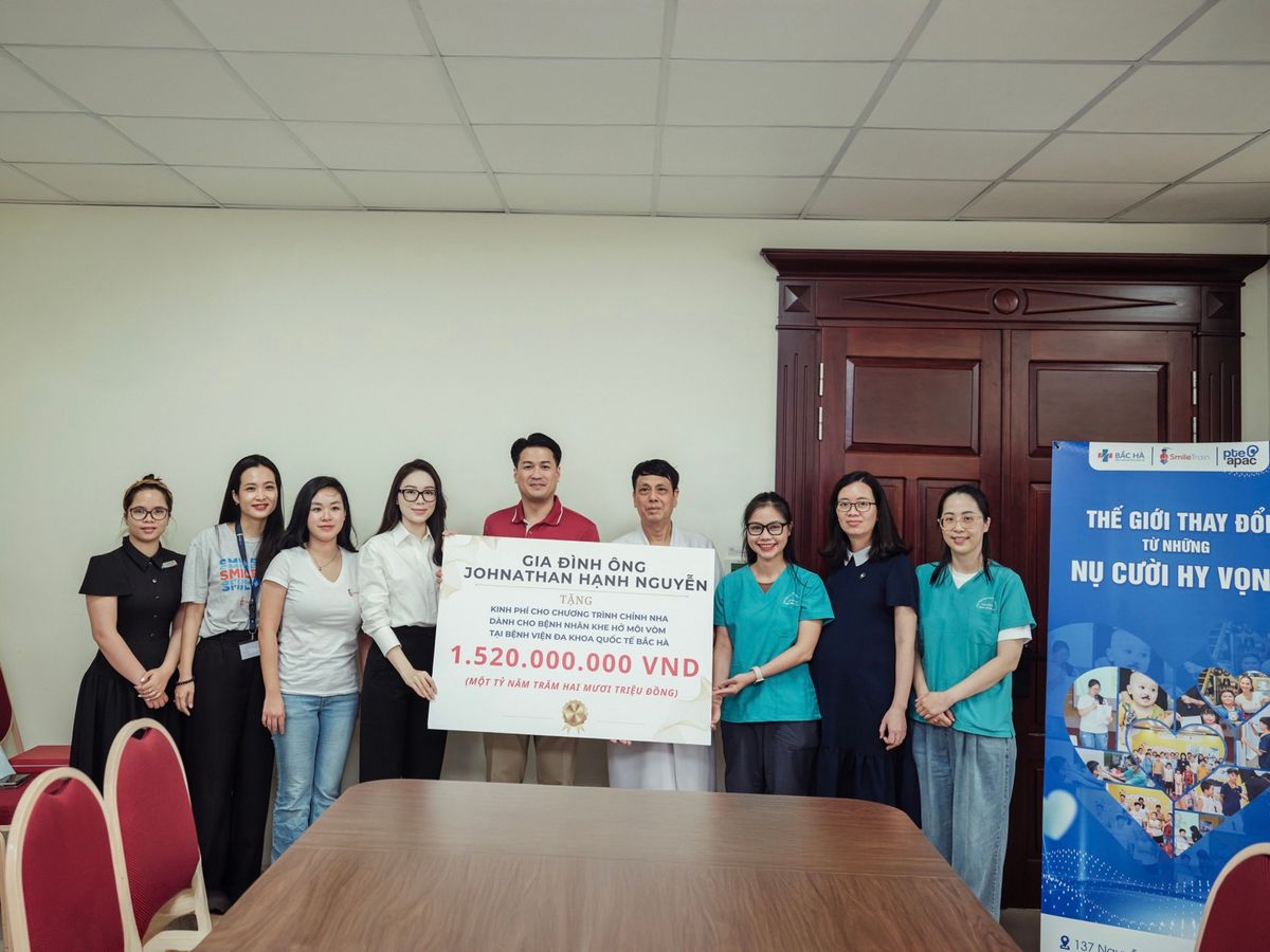 Gia đình ông Johnathan Hạnh Nguyễn tặng 1,52 tỷ đồng cho tổ chức Smile Train