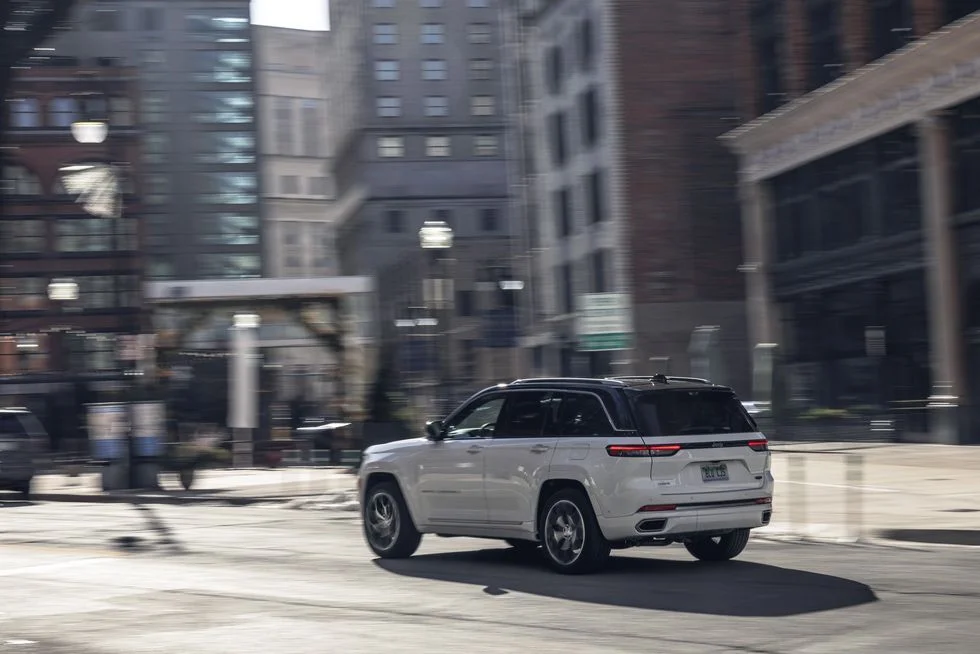 Jeep Grand Cherokee ra mắt 