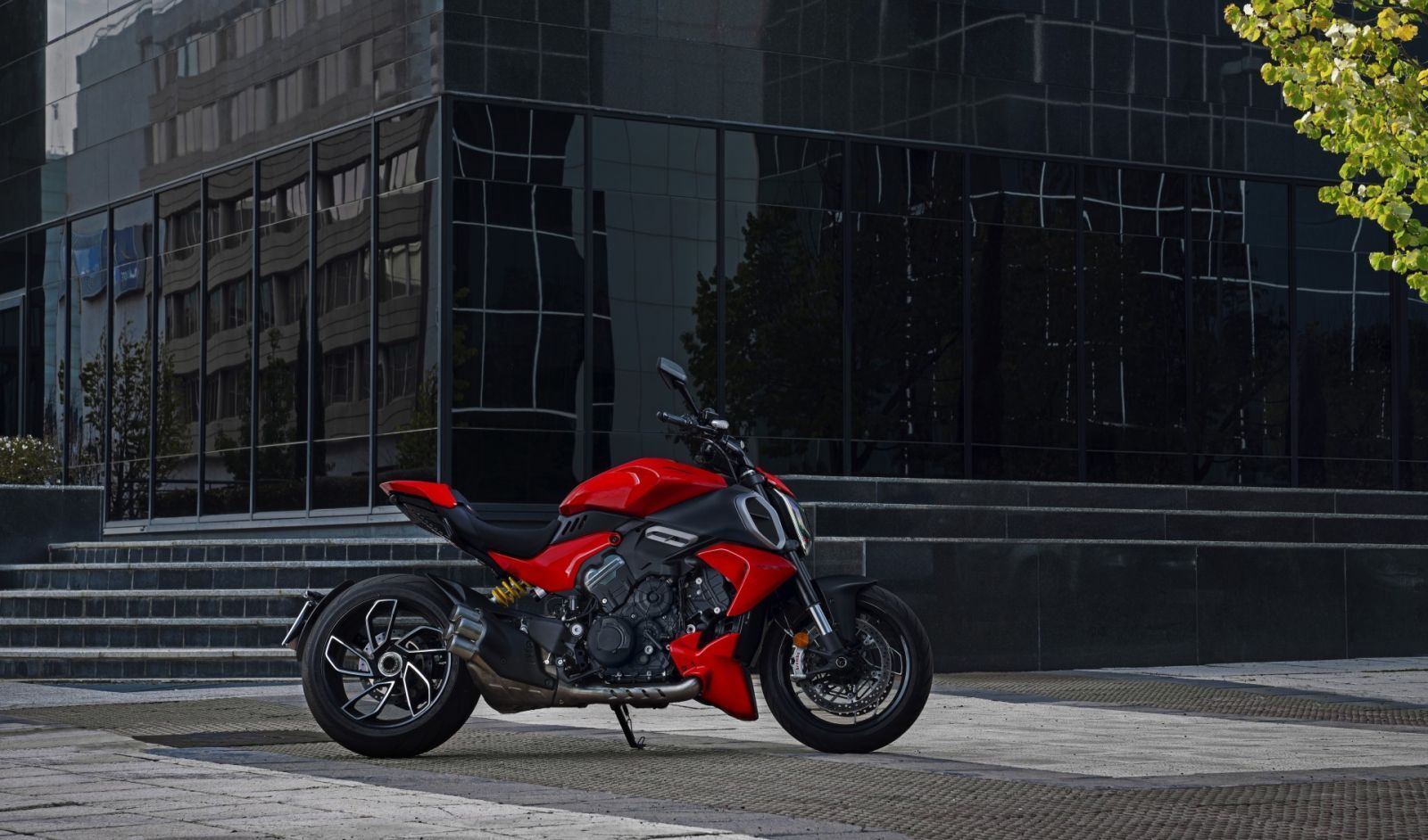 doanh số Ducati