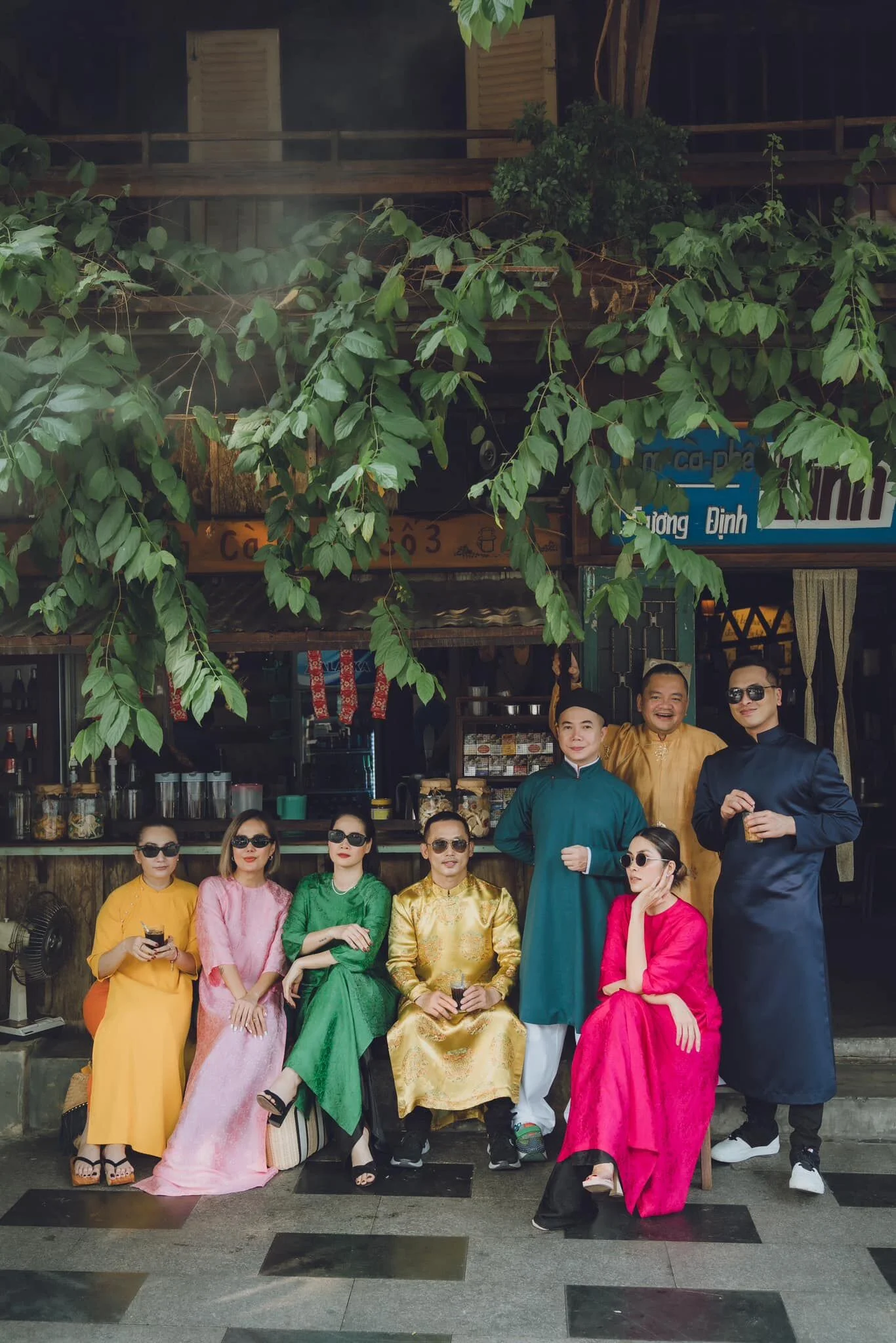  Tăng Thanh Hà diện áo dài