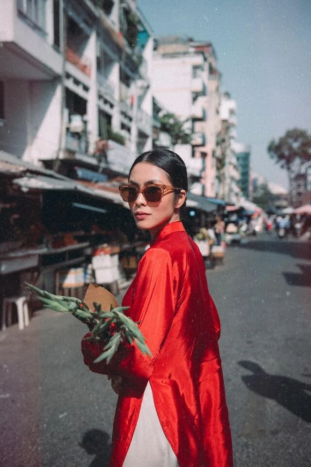  Tăng Thanh Hà diện áo dài