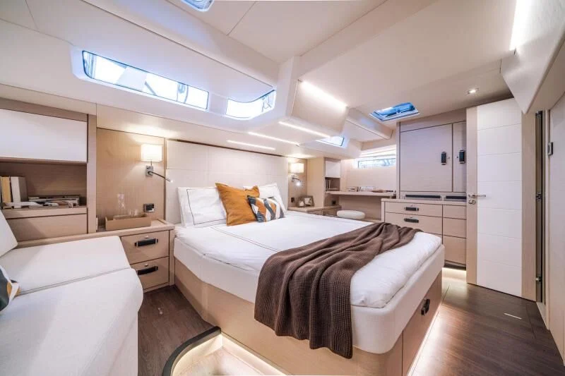 du thuyền Jeanneau Yachts 65