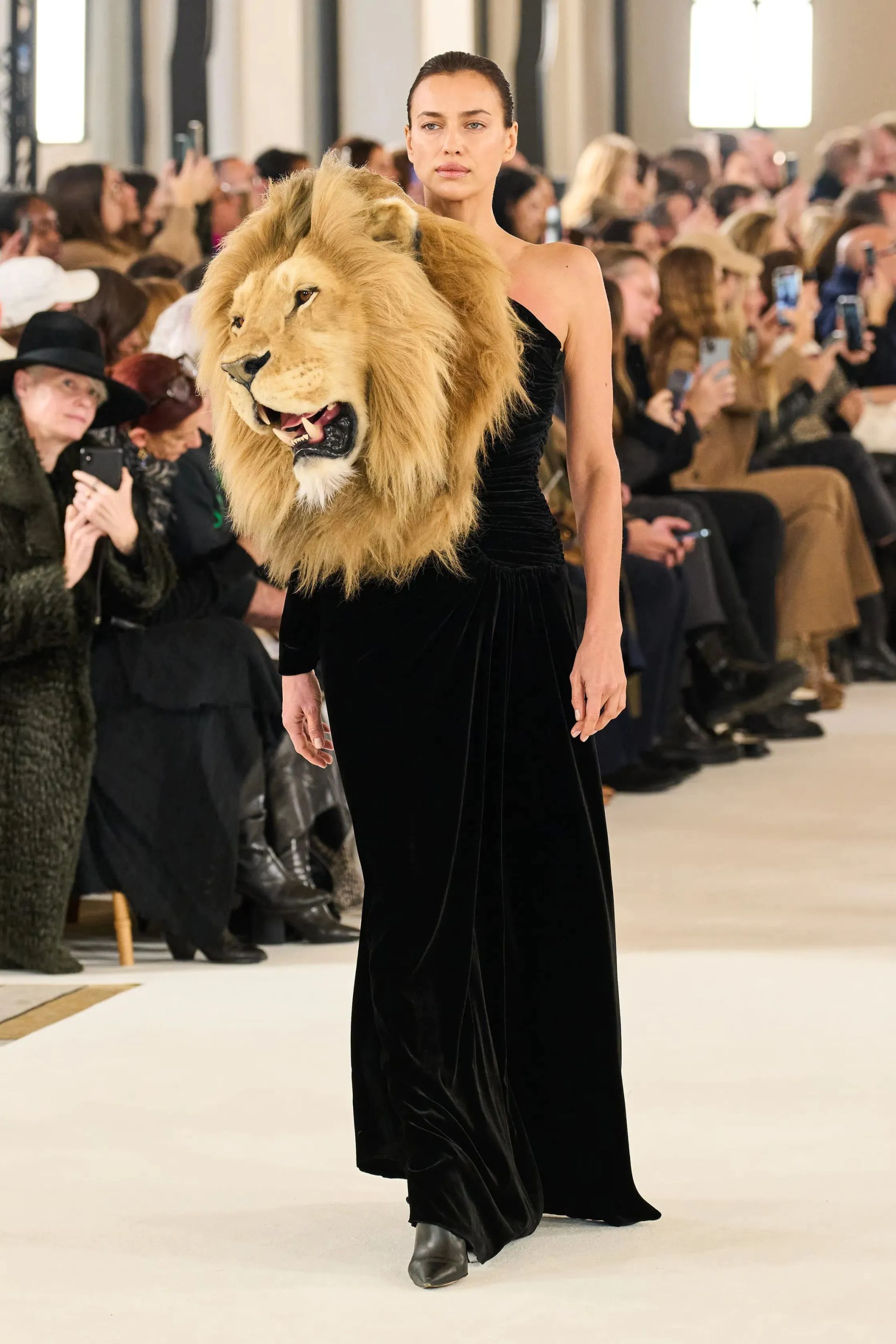 Schiaparelli Haute Couture 23