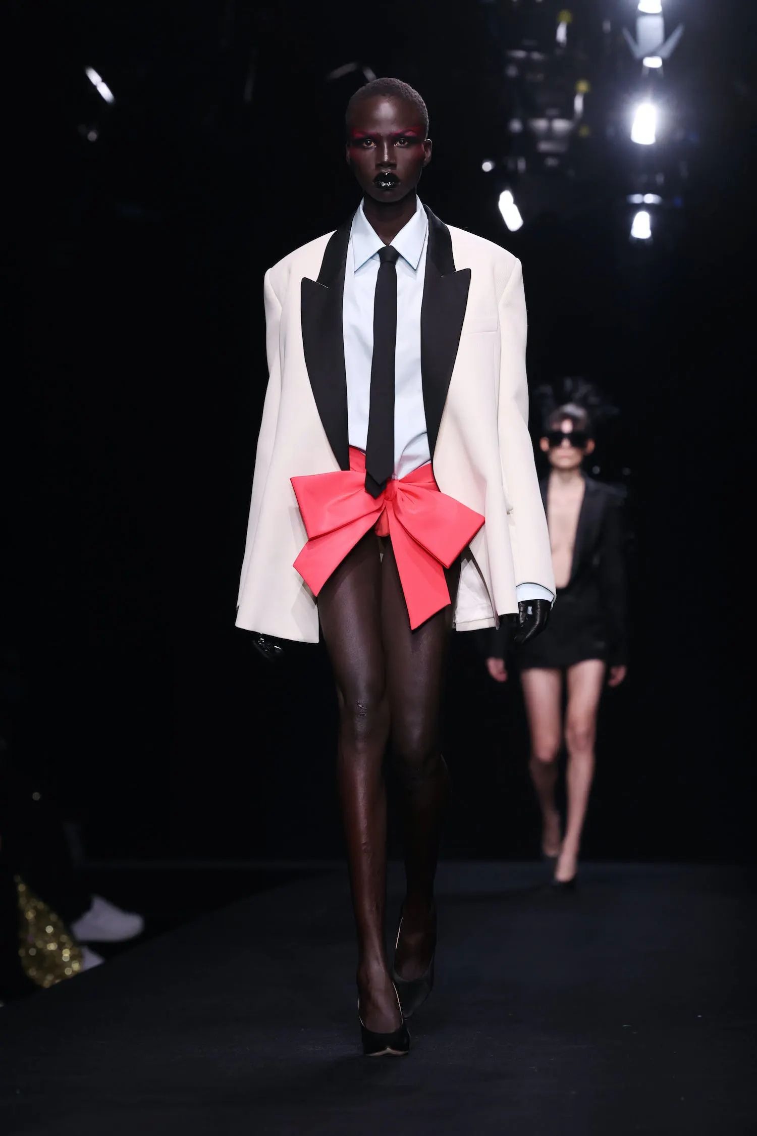 Valentino Haute Couture Xuân Hè 23 