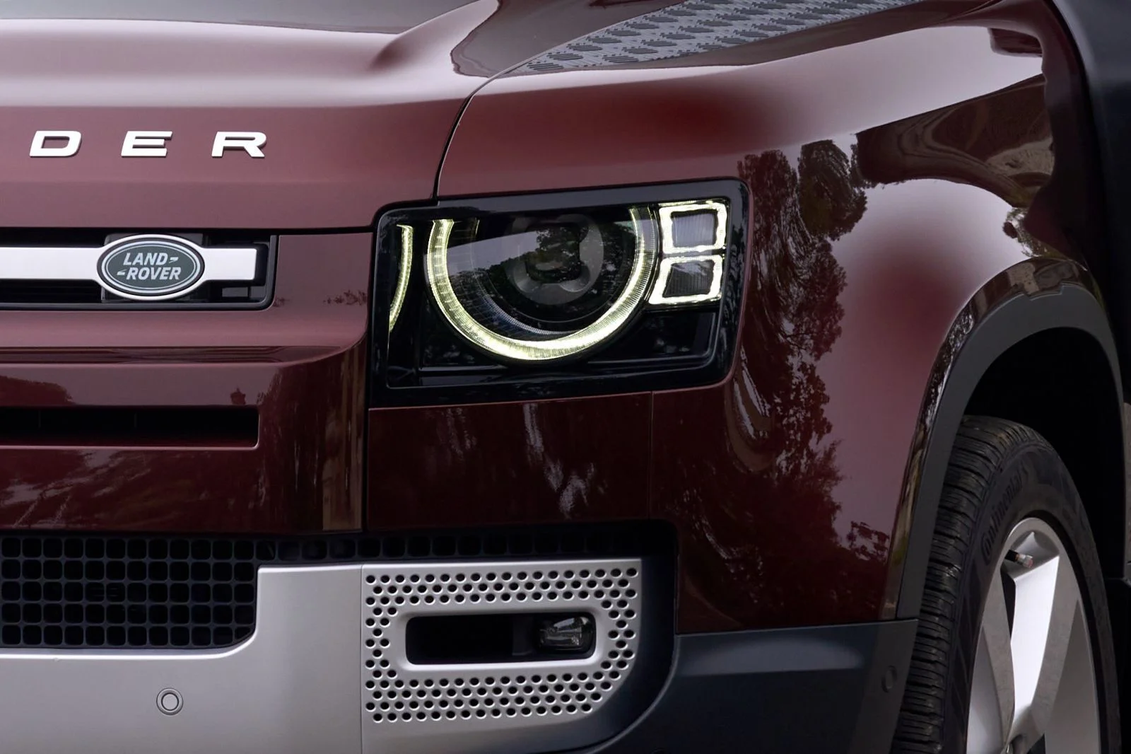 SUV Land Rover Defender 130