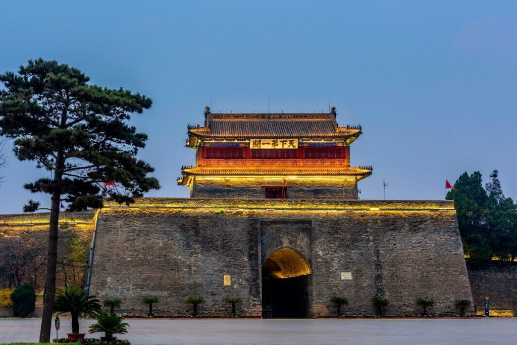 cực Đông Vạn Lý Trường Thành