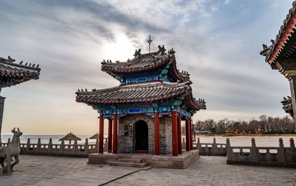 cực Đông Vạn Lý Trường Thành