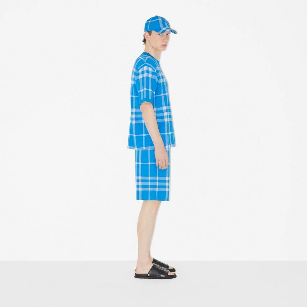 BST Burberry Xuân Hè 2023