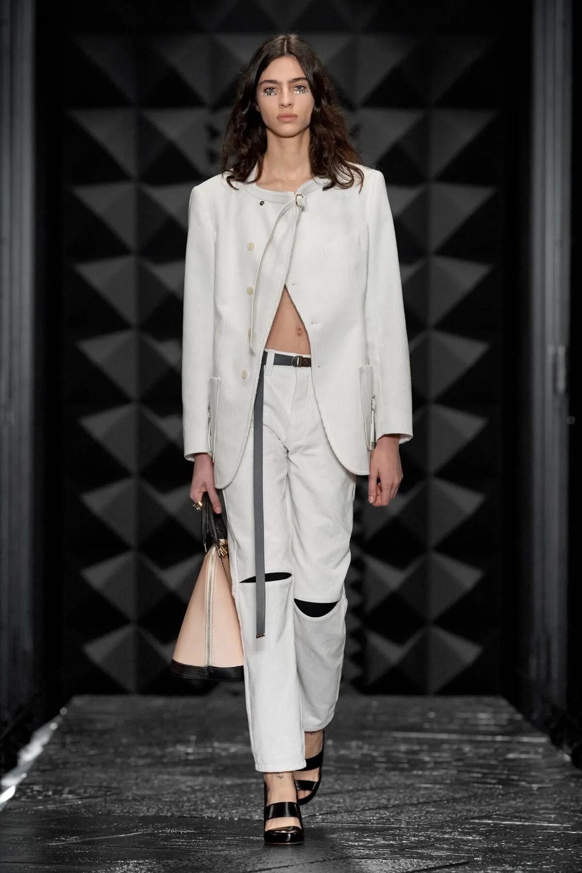  Louis Vuitton Thu Đông 2023
