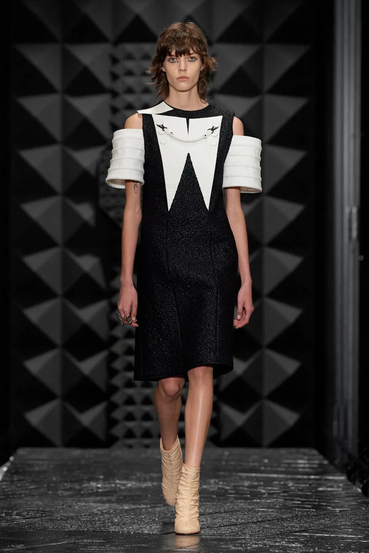  Louis Vuitton Thu Đông 2023