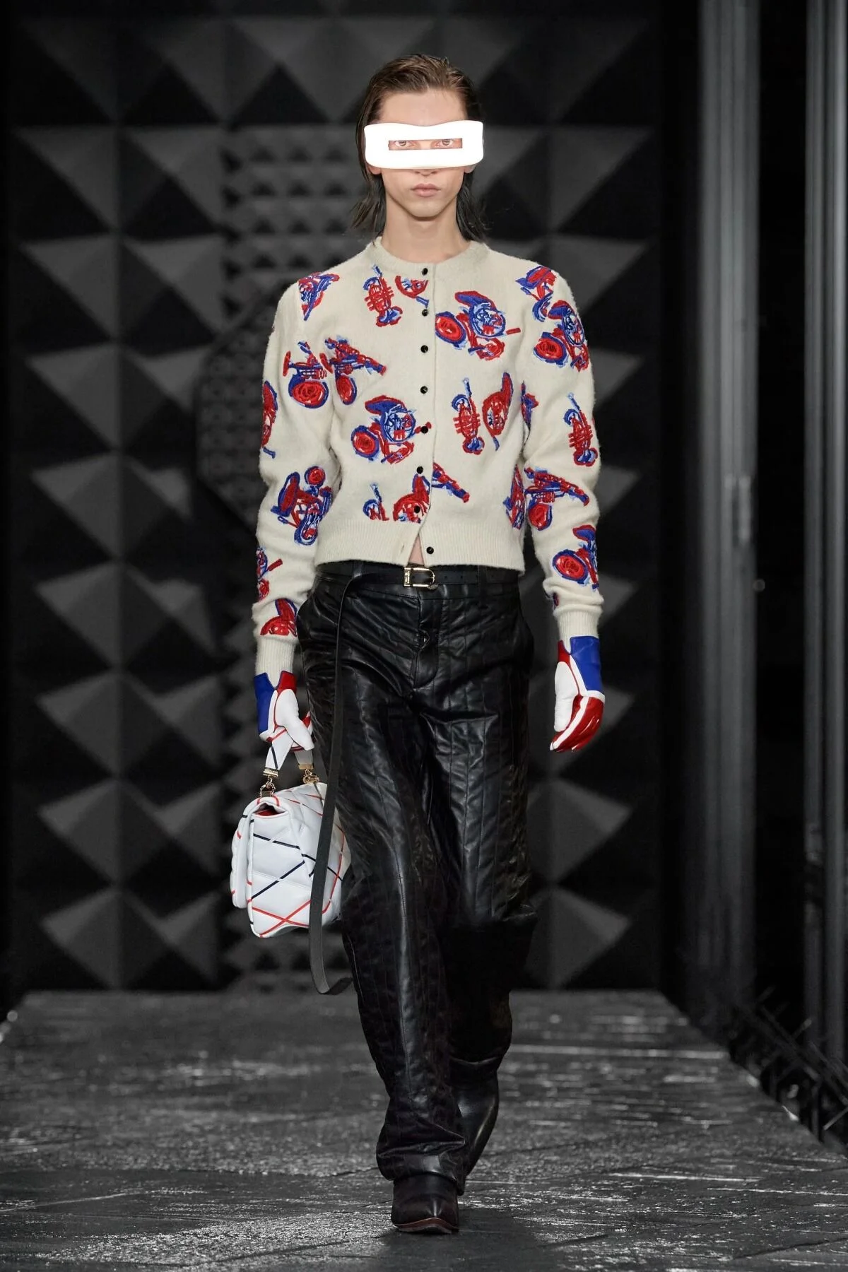  Louis Vuitton Thu Đông 2023