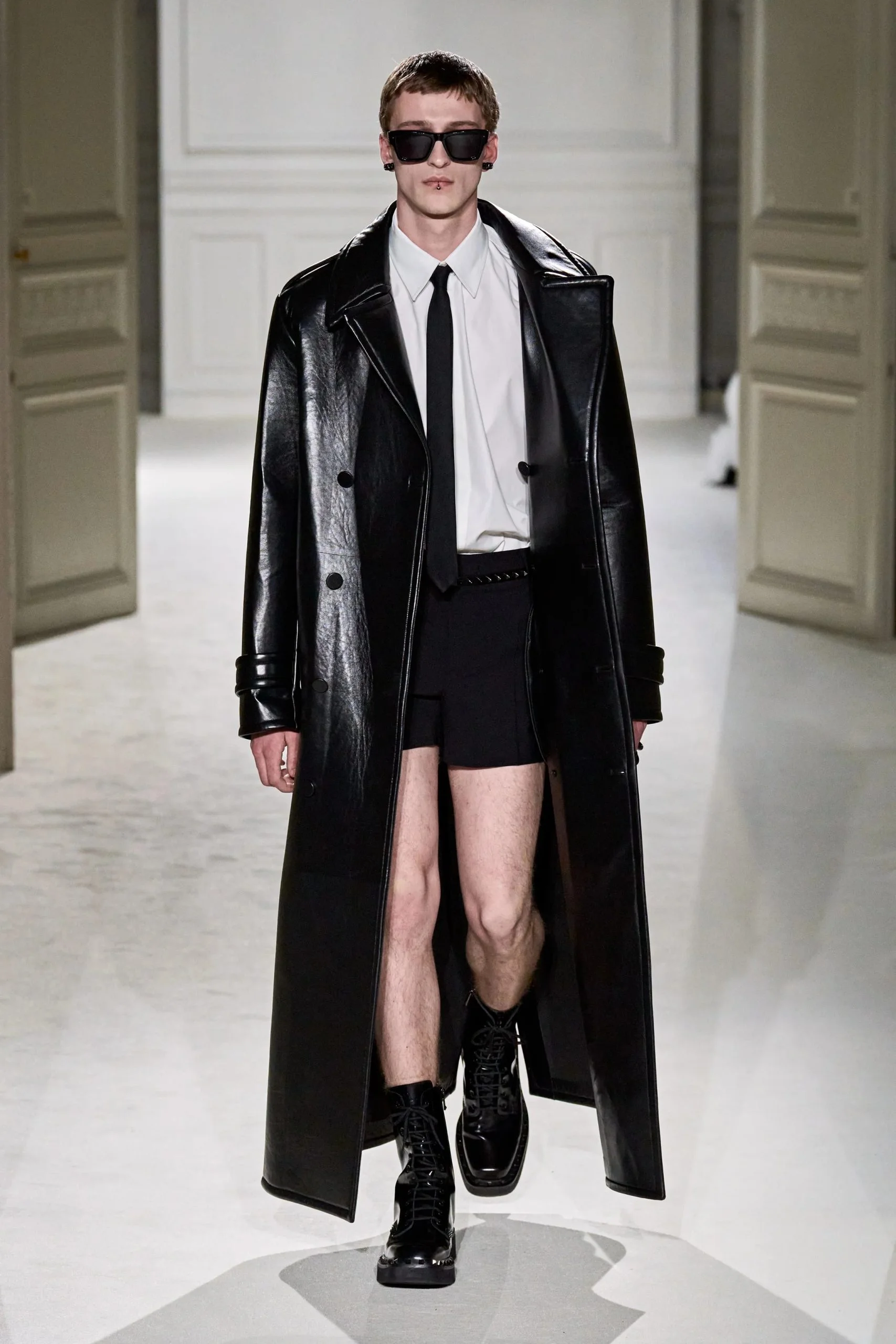 BST Valentino Thu Đông 2023