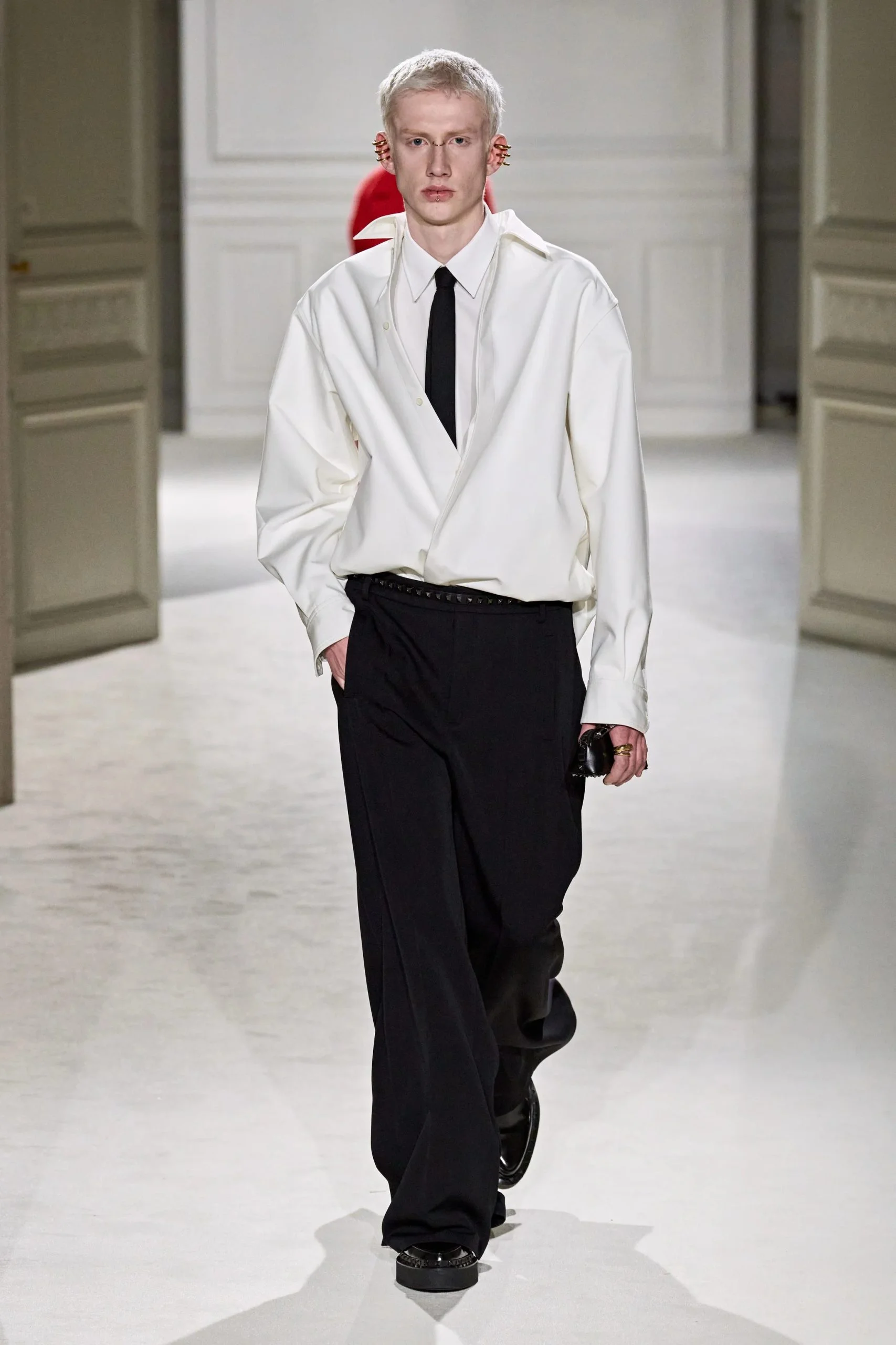 BST Valentino Thu Đông 2023