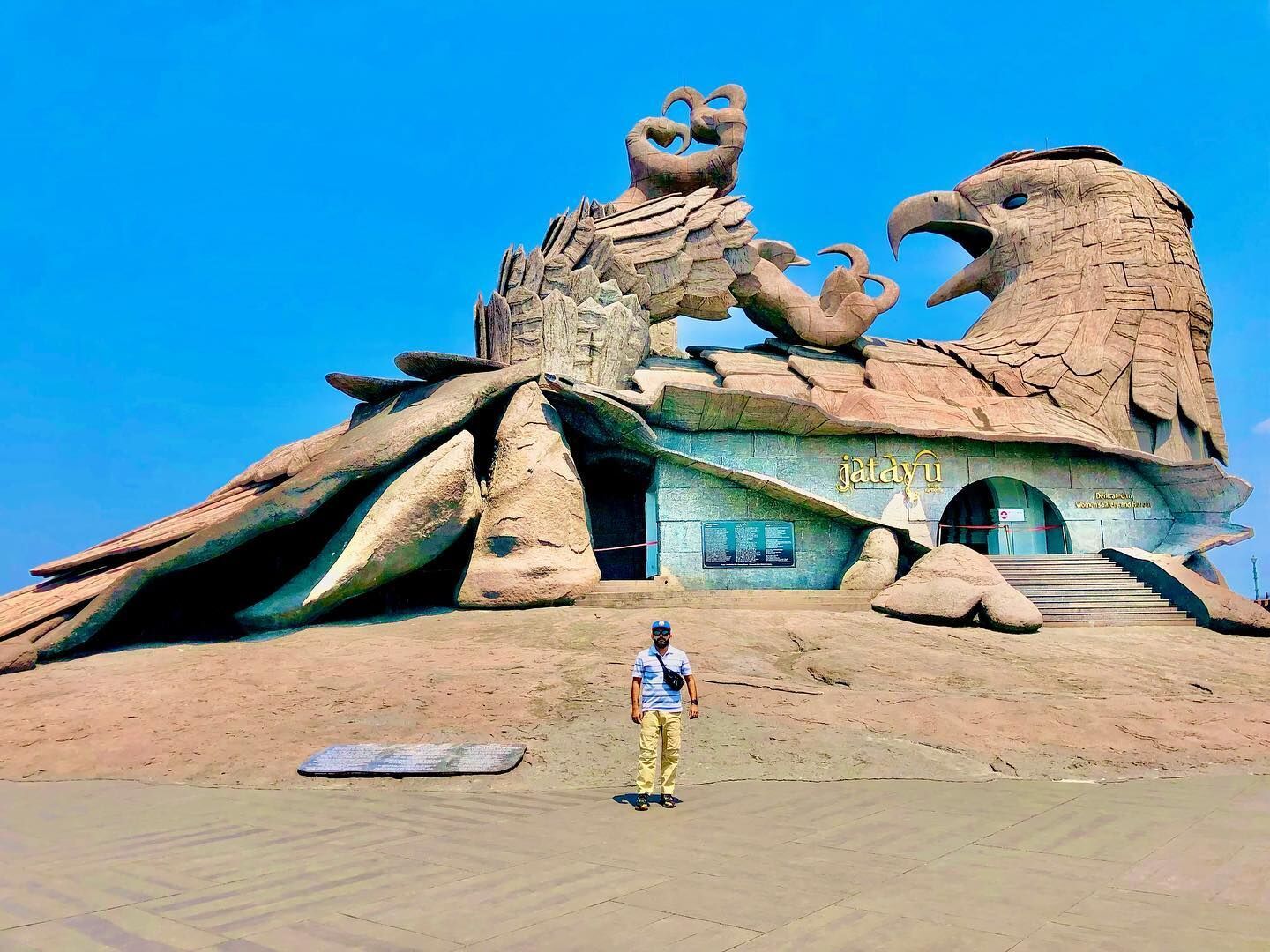 công viên Jatayu Earth’s Center